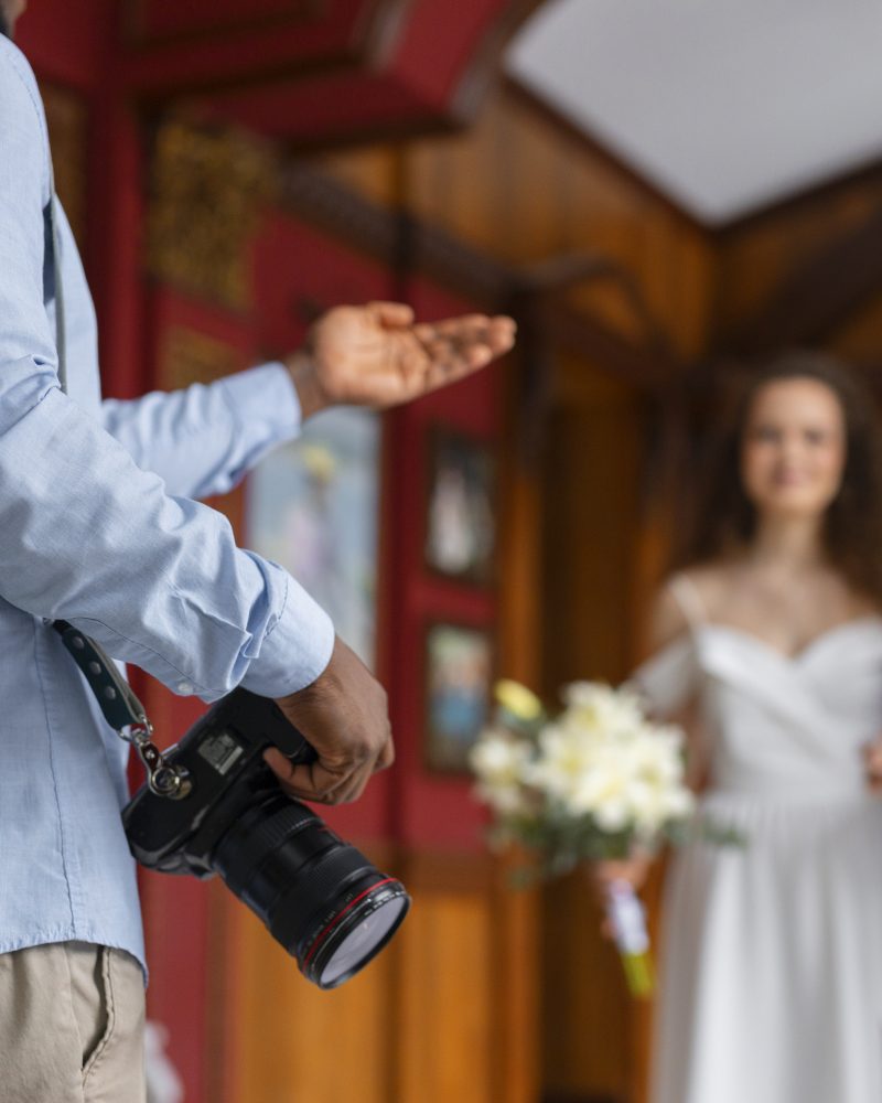 side-view-photographer-married-couple