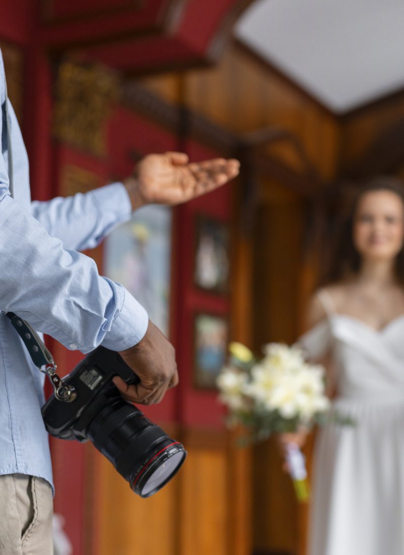 side-view-photographer-married-couple
